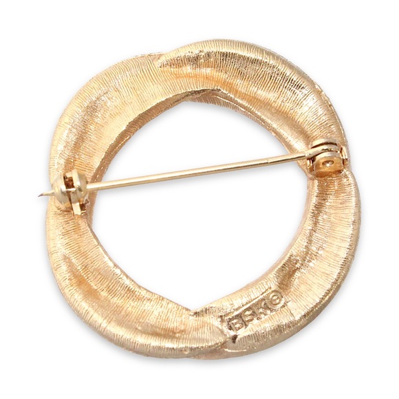 Vintage BSK Wreath Brooch Gold Tone Circle Pin with Pink Rhinestone Flower 1950s - Picture 4 of 4